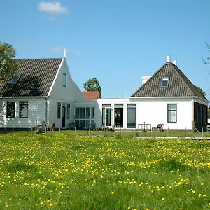 Bed & Breakfast Farmland