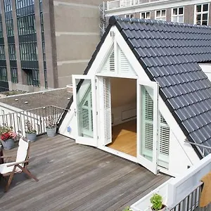Bed & Breakfast On The Roof